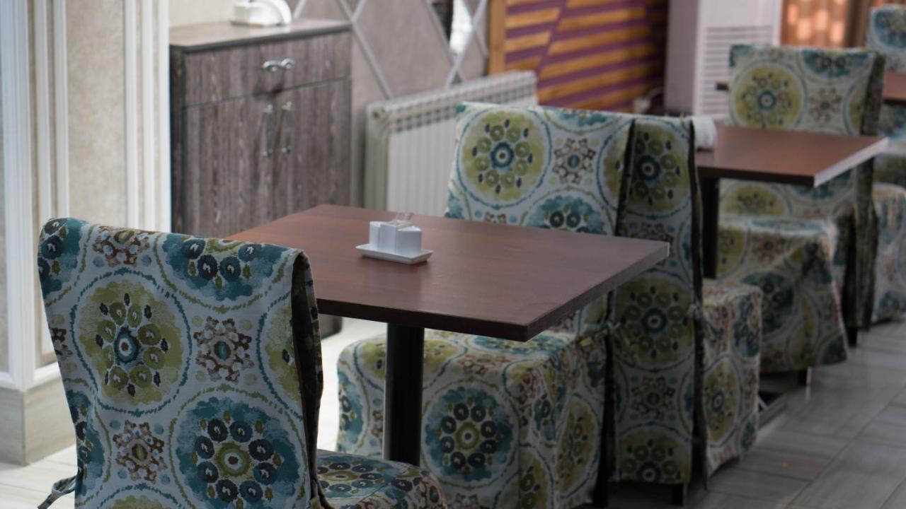 Artastana Hotell Eksteriør bilde