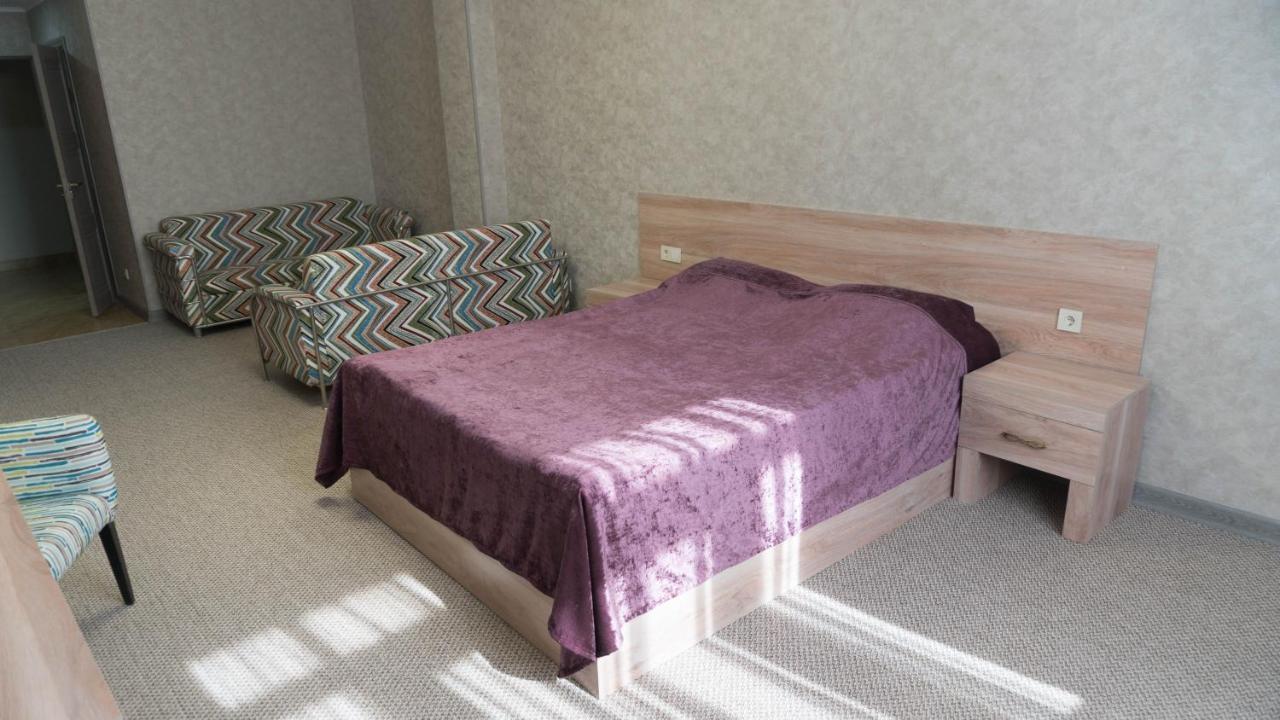 Artastana Hotell Eksteriør bilde